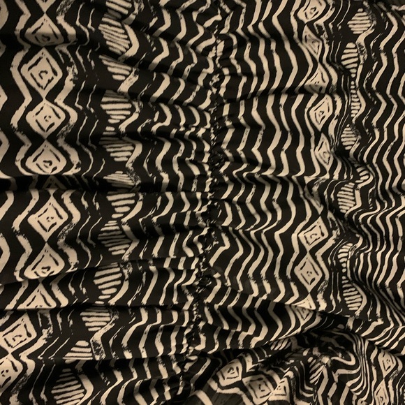 Dress - Picture 4 of 6